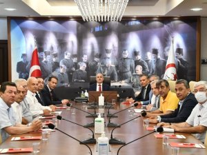 Vali Dağlı’dan Esnafa Çağrı: "Teknofest’te Misafirlerimizi En İyi Şekilde Ağırlayalım"