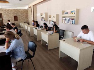 Yenimahalle Kütüphanelerine Yoğun İlgi