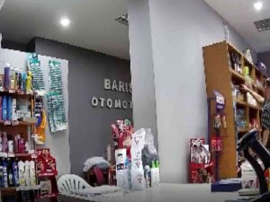 Gönen’de Büfedeki Hırsızlık, Kamera Kayıtlarıyla Ortaya Çıktı