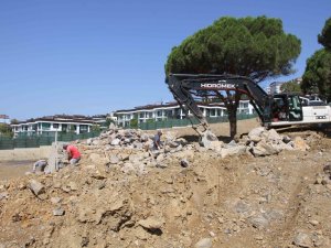 Kartal’a 11 Bin Metrekareden Fazla Yeşil Alan Kazandırılıyor