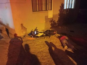 Motosikletiyle Duvara Çarpan Genç Sürücü Yaşamını Yitirdi