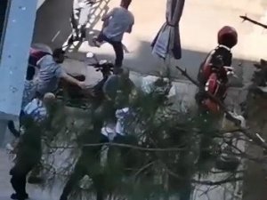 İ̇ki Grup Arasındaki Kavgada 2 Kişi Yaralandı