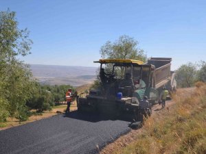 Muş’ta 210 Köy Yolu 64 Milyon Liralık Yatırımla Yenileniyor
