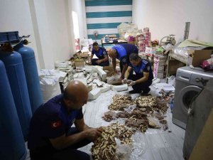 Şanlıurfa’da Gıda Depolarına Operasyon Düzenlendi