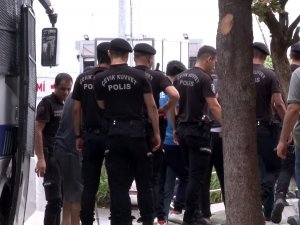 Küçükçekmece’deki Silahlı Kavga Şüpheliler Adliyeye Sevk Edildi