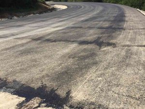 Çöken Yolda Asfalt Çalışması Başladı