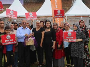 Toroslar’da İğne Oyaları Beğeni Topladı