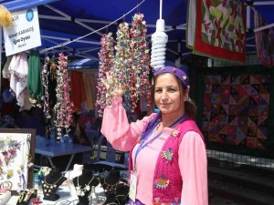 Yurt İçi Ve Yurt Dışından Gelen Sanatçılar El Emeği Ürünlerini Sergiledi