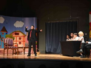 “Paldır Güldür Şov” Büyük Beğeni Aldı