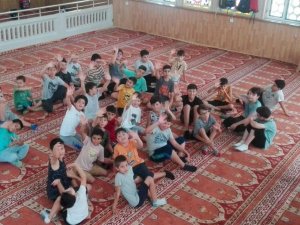 Çocuklar "Camide Bir Gün Projesinde" Bir Araya Geldiler