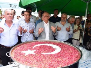Geleneksel Aşure Günleri Karaköy’de Başladı