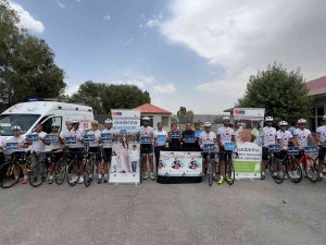 Bin 300 Kilometre Pedal Çevirerek ‘Kadına Şiddete Hayır’ Dediler