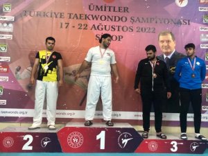 Gölcük Belediyespor Başarılara Doymuyor