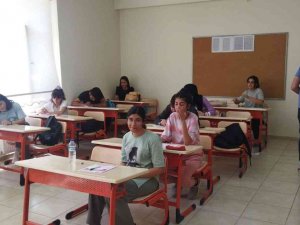 Bağlar Belediyesi Destek Verdi Öğrenciler Üniversitelere Yerleşti