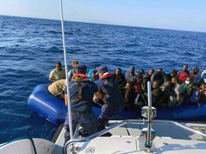 Fethiye’de 35 Düzensiz Göçmen Kurtarıldı