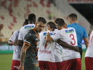 Spor Toto Süper Lig: Dg Sivasspor: 1 - Alanyaspor: 0 (İ̇lk Yarı)
