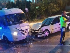 Osmaniye’de Minibüs İle Otomobil Çarpıştı: 9 Yaralı
