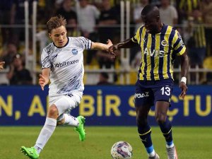 Spor Toto Süper Lig: Fenerbahçe: 1 - Adana Demirspor: 0 (Maç Devam Ediyor)