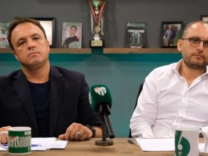 Bursaspor 2. Başkanı Sinan Topuk Ve Futbol Şube Sorumlusu Mehmet Zahit Yanar’dan Dikkat Çeken Açıklamalar