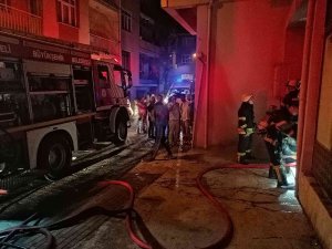 Evlenmek İsteyen Babasına Kızdı, Garajı Ateşe Verdi