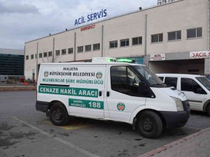 Doğalgaz Borusuna Asılı Halde Bulundu, Hastanede Hayatını Kaybetti