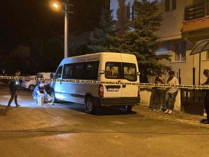 İ̇ki Grup Arasında Çıkan Bıçaklı Kavgada Bir Kişi Ağır Yaralandı