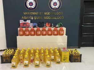 Van’da 150 Bin Tl Değerinde Yağ Çalan Hırsızlar Yakalandı