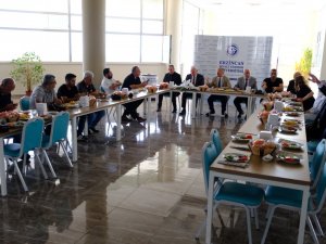 Ebyü’de 2022-2023 Eğitim Öğretim Yılında Öngörülen Öğrenci Sayısı 25 Bin 600 Olacak