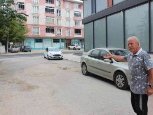 Kırklareliler Bozuk Yollardan Şikayetçi