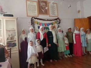 Kur’an Okumaya Başlayan Öğrenciler İçin Tören Düzenlendi