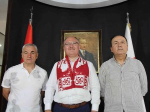 Sivas Belediyesi’nden Sivasspor’a Büyük Destek! Malmö Maçı Biletleri Taraftara Ücretsiz