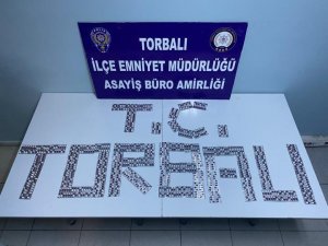 Ecza Deposu Gibi: İ̇zmir’de Bir Kişiden 980 Adet Sentetik Ecza Ele Geçirildi
