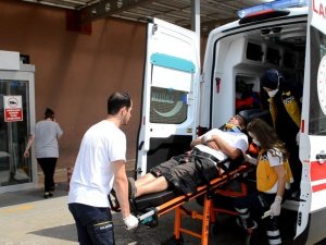 Çorlu’da Kamyon Kasasından Düşen Şoför Yaralandı