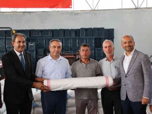 Kilis’te Üzüm Üreticilerine Kurutmalık Desteği