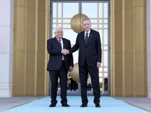 Cumhurbaşkanı Erdoğan, Filistin Devlet Başkanı Abbas’ı Resmi Törenle Karşıladı