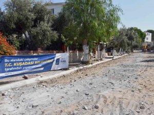 Kadınlar Denizi Mahallesi’nin Yolları Yenileniyor