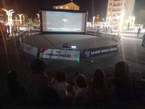 Hakkari’de ‘Rapunzel’ Filmi İzletildi