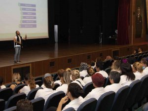 Belediye Personeline ’En İyi Narkotik Polisi Anne’ Eğitimi