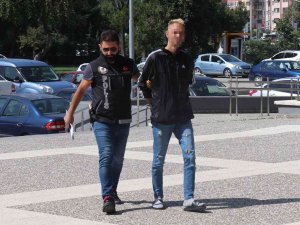 Bolu’da Yolcu Otobüsüne Uyuşturucu Operasyonu: 1 Gözaltı