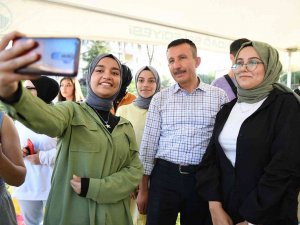 Altındağ Belediyesi Kütüphanelerinde Sınavlara Hazırlanan Gençlerden 557’si Üniversiteli Oldu