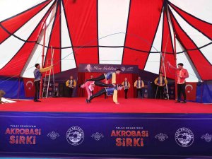 Akrobasi Sirki’ni 4 Günde 3 Bin Kişi İzledi