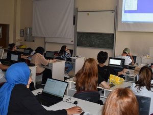 Etü’lü Öğrenciler İçin Teknoloji Yaz Kampı Düzenlendi