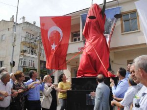 Yakılan Adalet Heykelinin Yenisi Yaptırılarak Törenle Açıldı