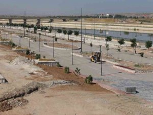 Batman İ̇stiklal Parkı’nda Çalışmaların Yüzde 75’i Tamamlandı