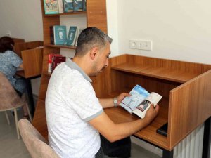 Semt Kütüphanesi Ve Sosyal Yaşam Merkezi Hizmete Girdi