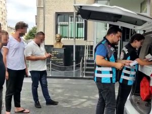 İ̇stanbul’da Asker Eğlencesinde Yol Kapatan Şüpheliler Yakalandı