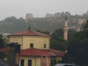 Kütahya’da Aniden Bastıran Yağmur Etkili Oldu