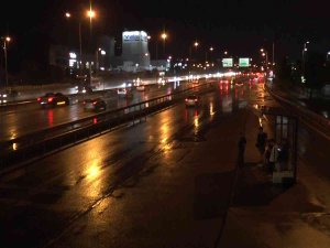 İ̇stanbul’da Beklenen Yağış Başladı