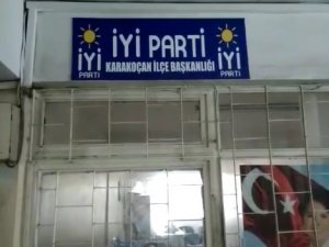 Elazığ’da İ̇yi̇ Parti İ̇lçe Binası’ndan Hırsızlık Yapan Şüpheli Yakalandı