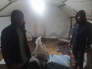 Mevsimlik İşçilerin Çadırlarını Su Bastı: 270 İşçi Ve 30 Çocuk Tahliye Edildi